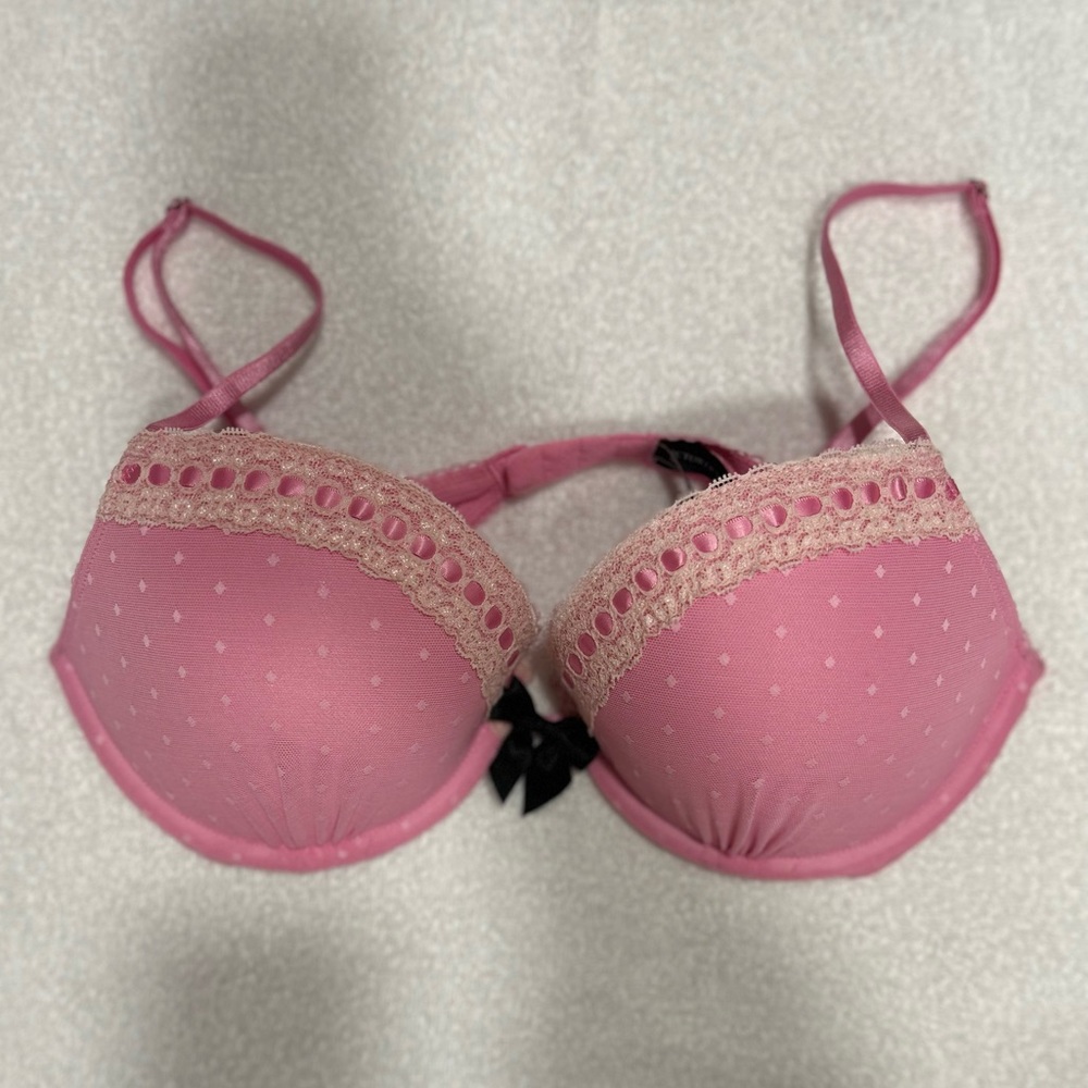 Victoria’s Secret lace bra